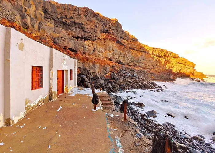 Ocean Breeze Villamaracuya Pensionat *